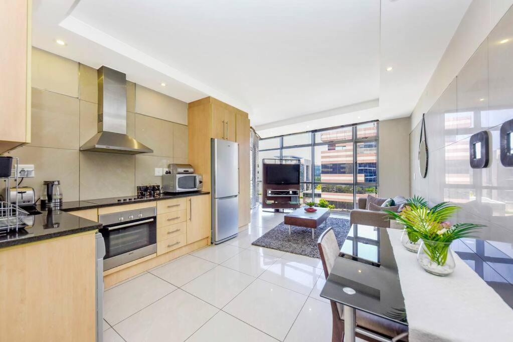 Sandton Hydro - 1 Bedroom