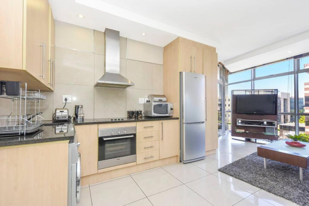 Sandton Hydro - 1 Bedroom Apartment