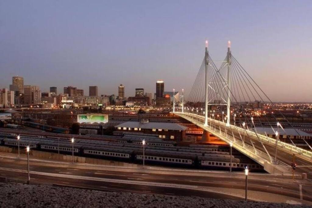 Apartment Living Near Nelson Mandela Bridge & Wits Uni