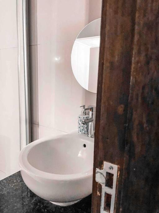 Apartment Living Near Nelson Mandela Bridge & Wits Uni *