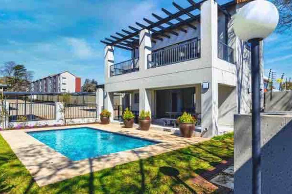 A Slice Of Heaven - Bryanston Johannesburg