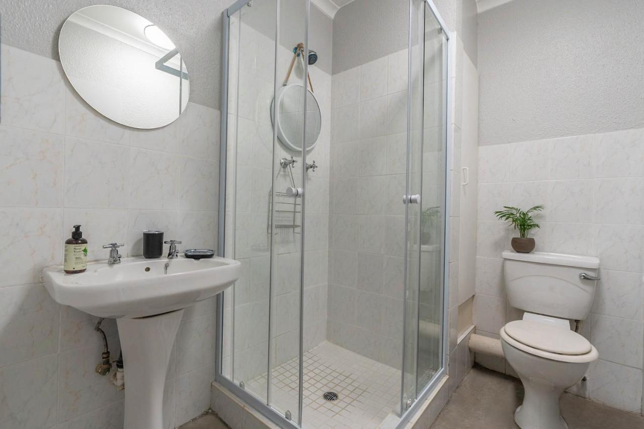 Apartment Lovely 2 Bedroom Unit In The Heart Of Melville 127