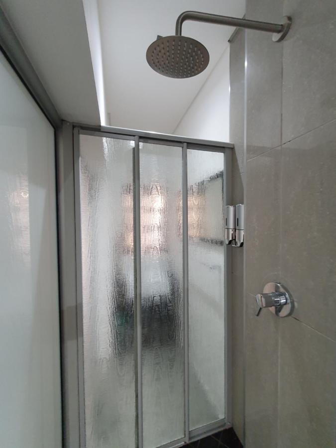 Unit 26, Genesis Joanesburgo