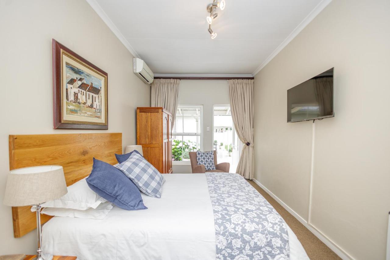 Nhà khách The Ashford 4*