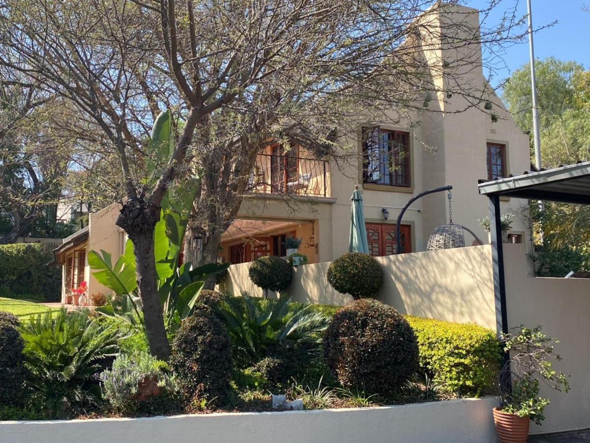Tuscan Rose * Johannesburg