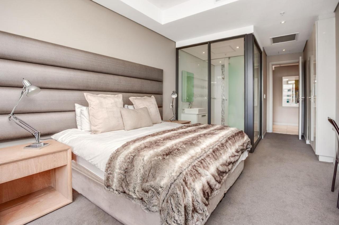 Apartment Luxury Penthouse At Sandton Skye