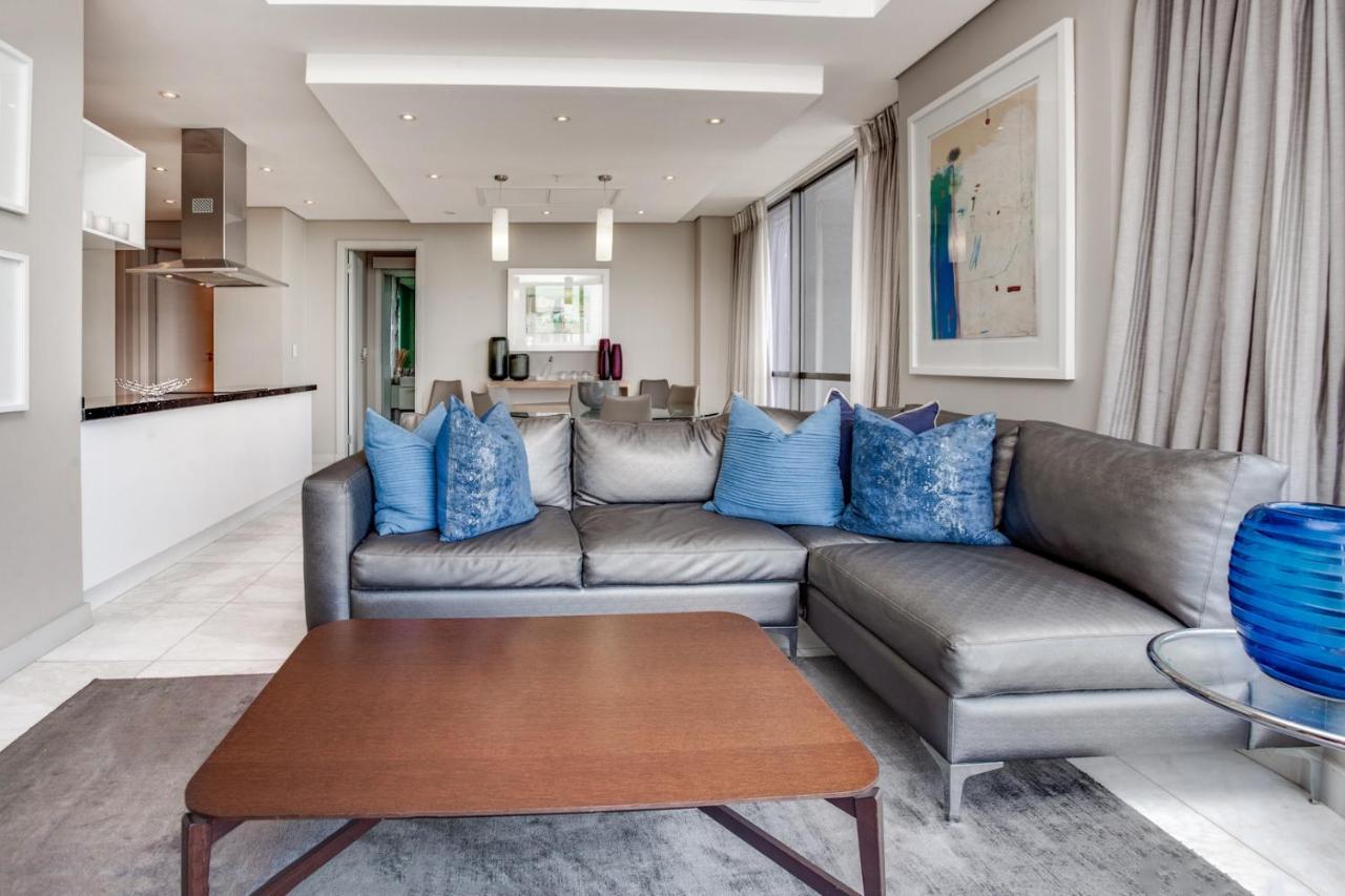 Apartment Luxury Penthouse At Sandton Skye