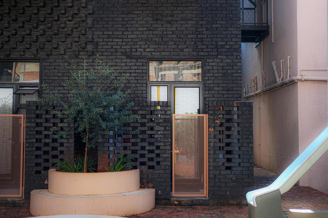 The Artful Cityscape Loft - Serenity In The * Johannesburg