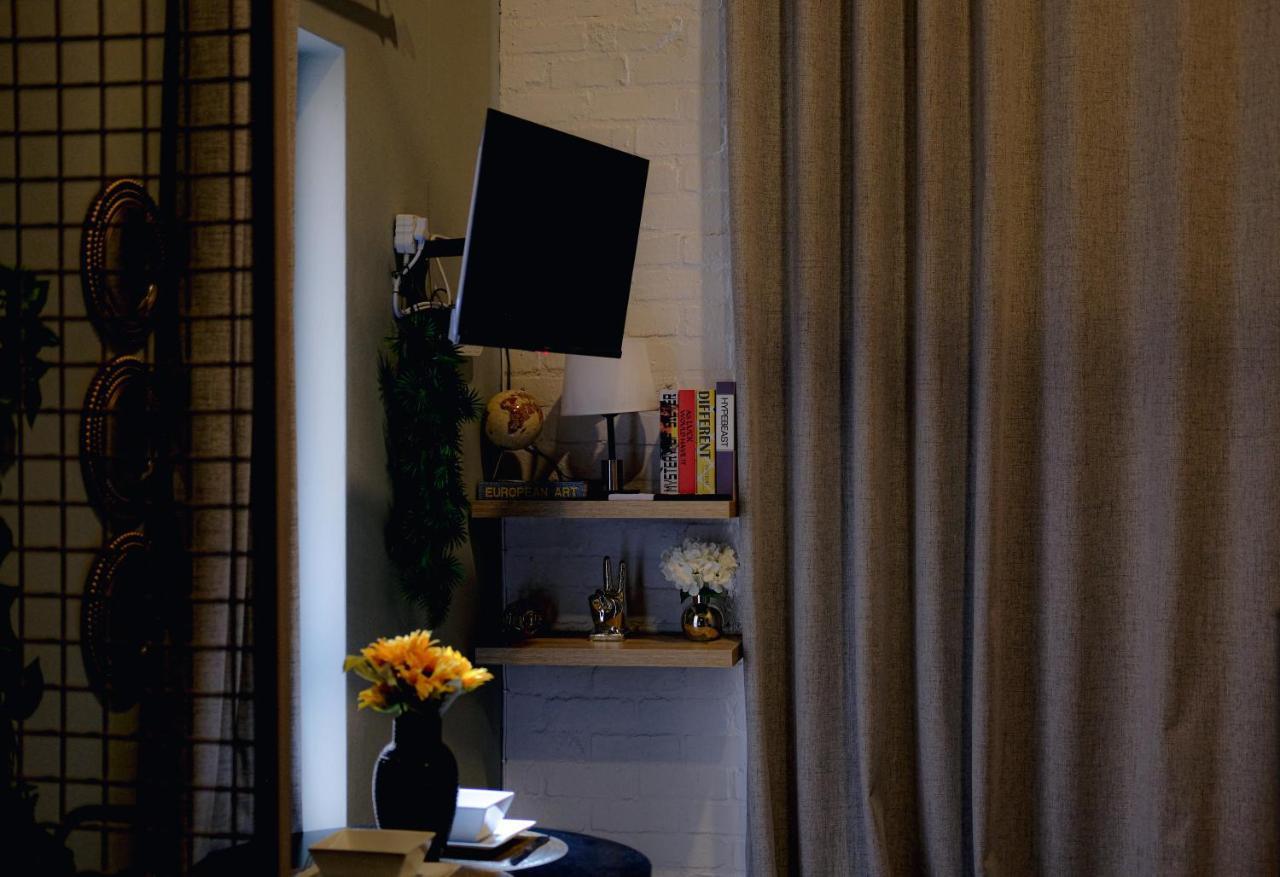 The Artful Cityscape Loft - Serenity In The *