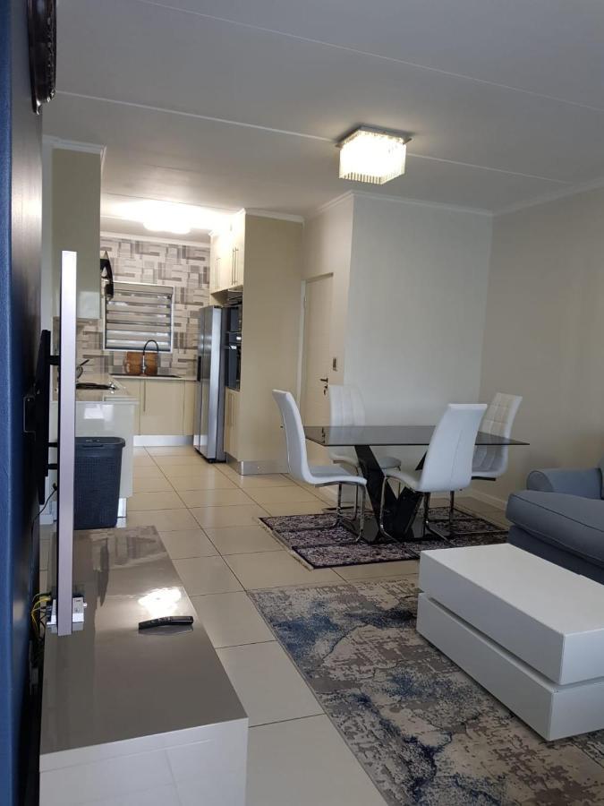 Royal Xtian No Loadshedding 2 Bed Johannesburg