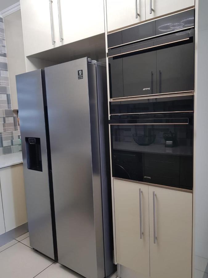Royal Xtian Elegant 3 Bedrooms Apartment