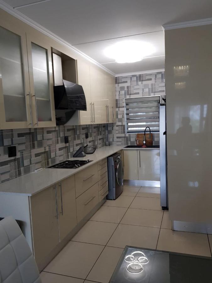 Royal Xtian Elegant 3 Bedrooms Apartment Johannesburg