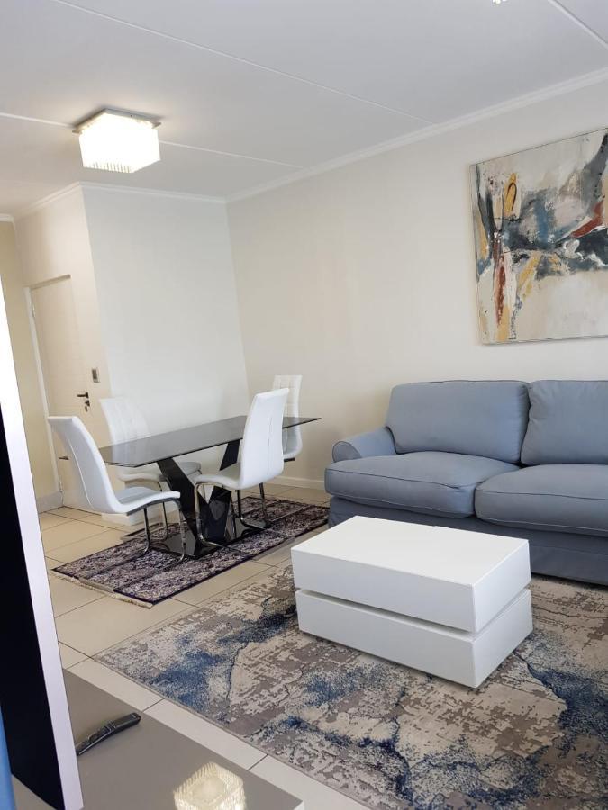 Royal Xtian Elegant 3 Bedrooms * Johannesburg
