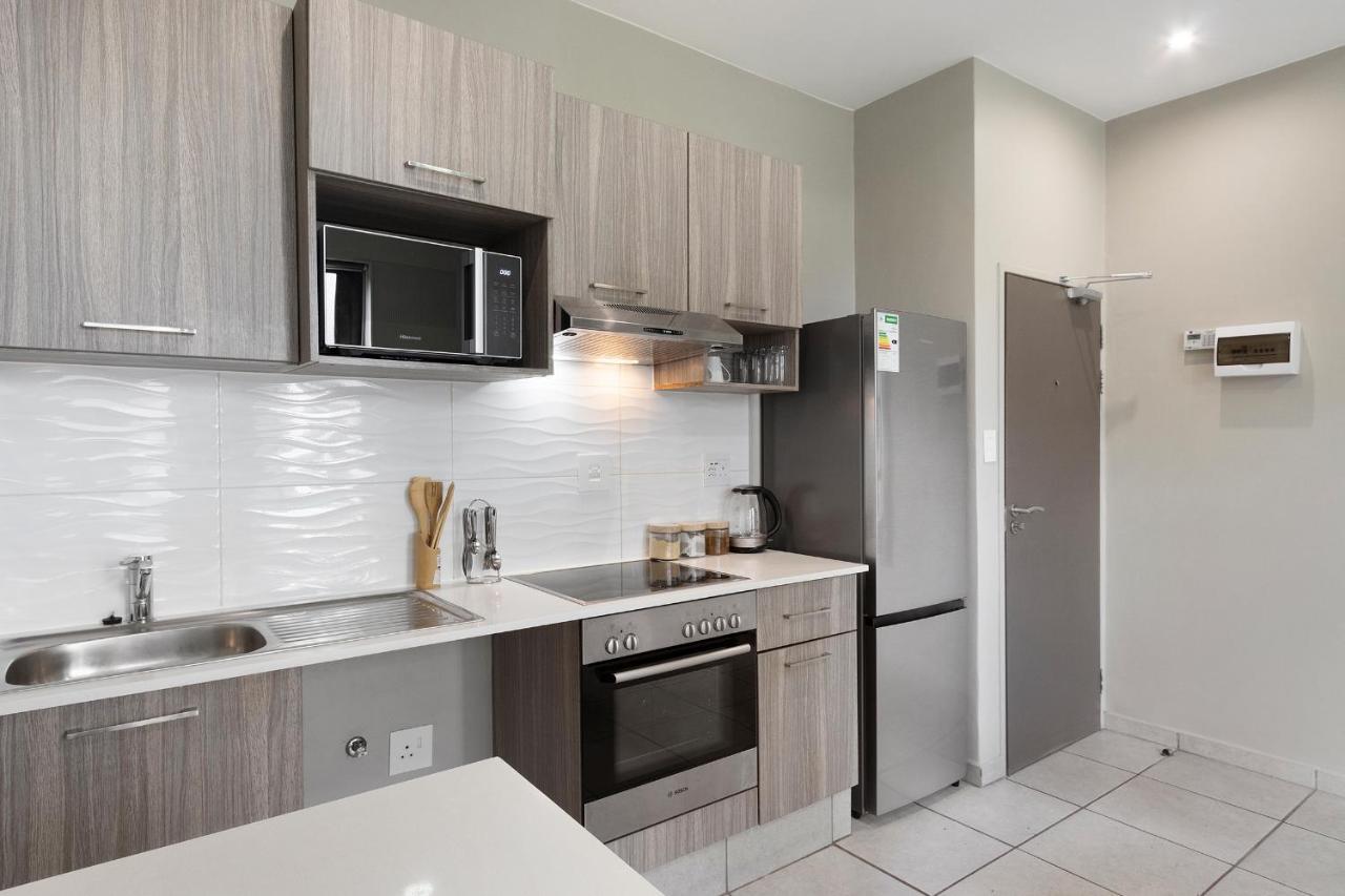 Urban Oasis At The Bolton Apartment *