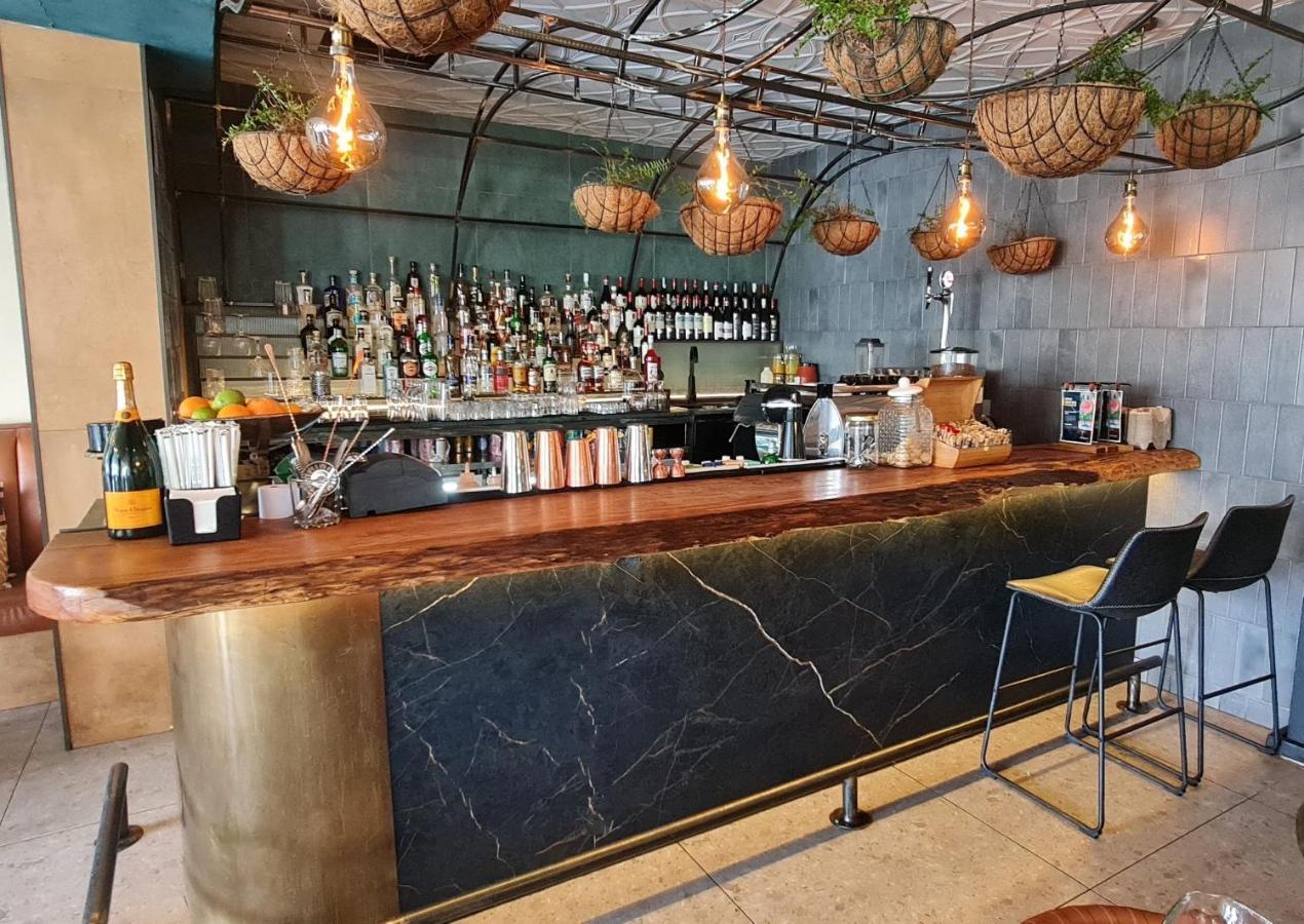 Khách sạn hẻo lánh Mint 84 On Katherine Johannesburg