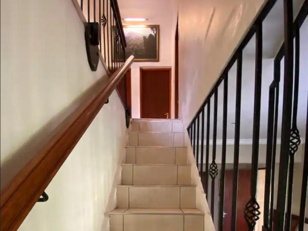 Tuscan Rose Bed & Breakfast Johannesburg