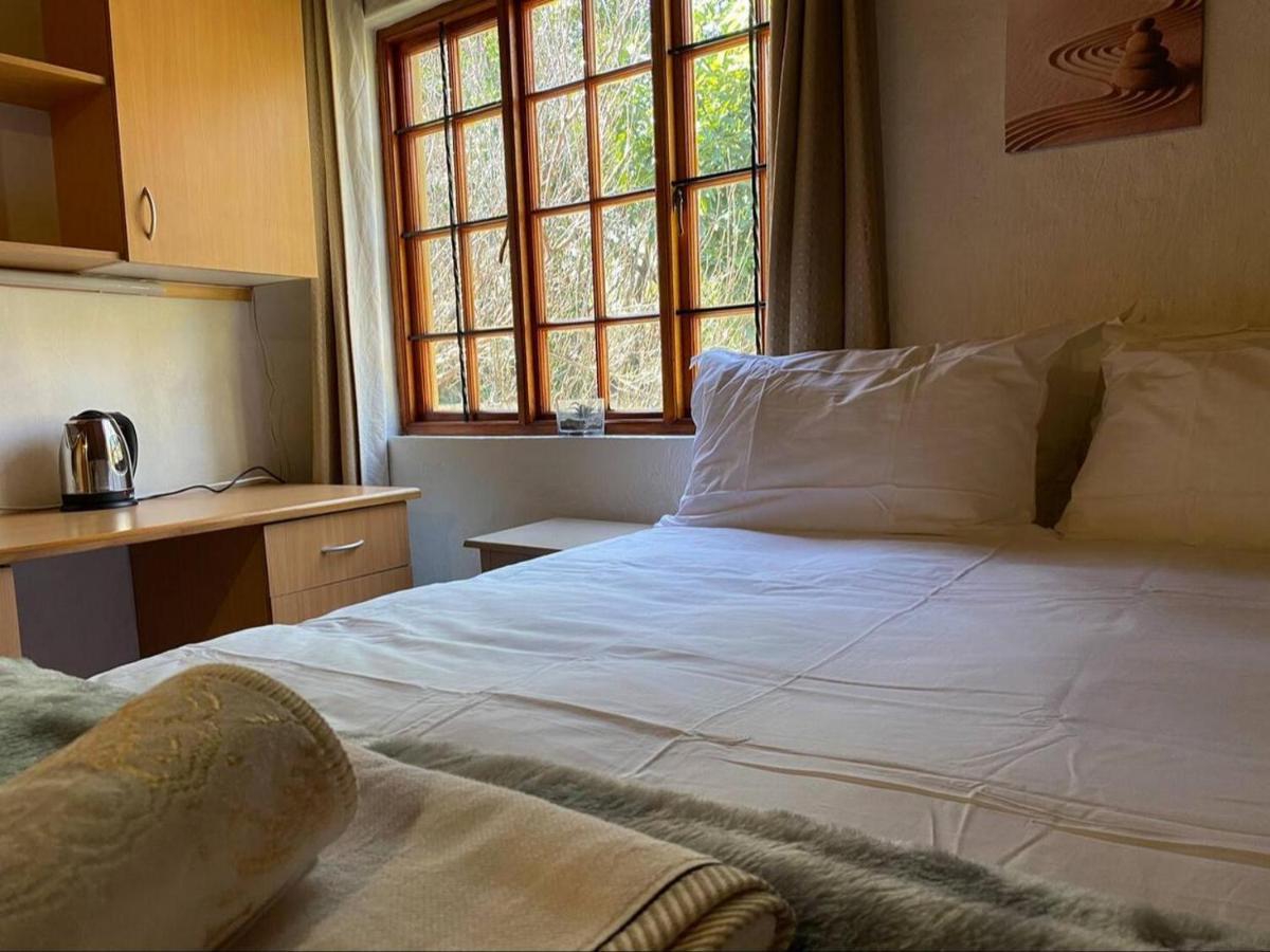 Bed & Breakfast Tuscan Rose Johannesburg