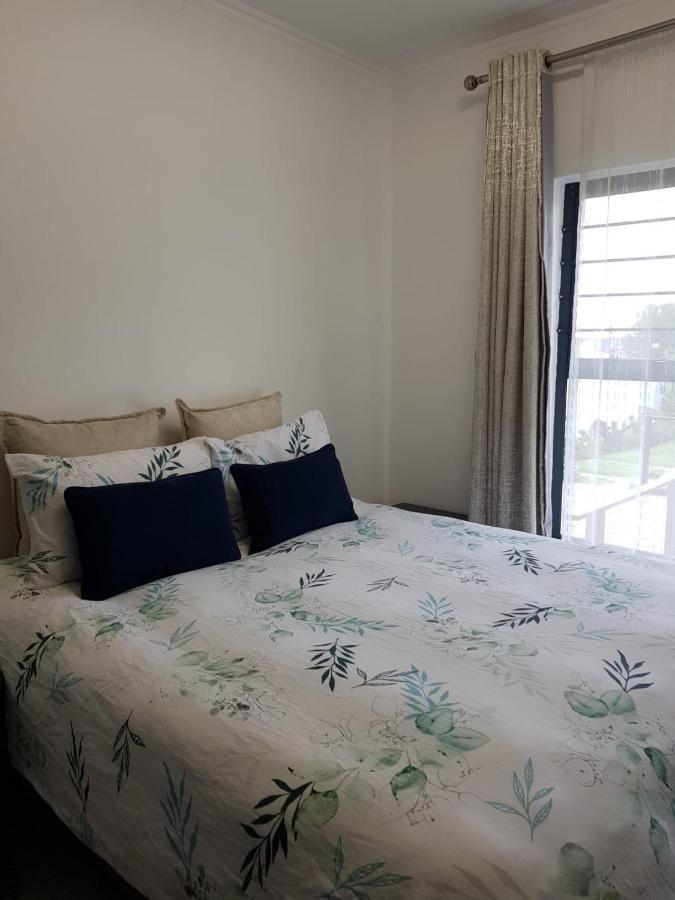 Royal Xtian Elegant 3 Bedrooms Apartment