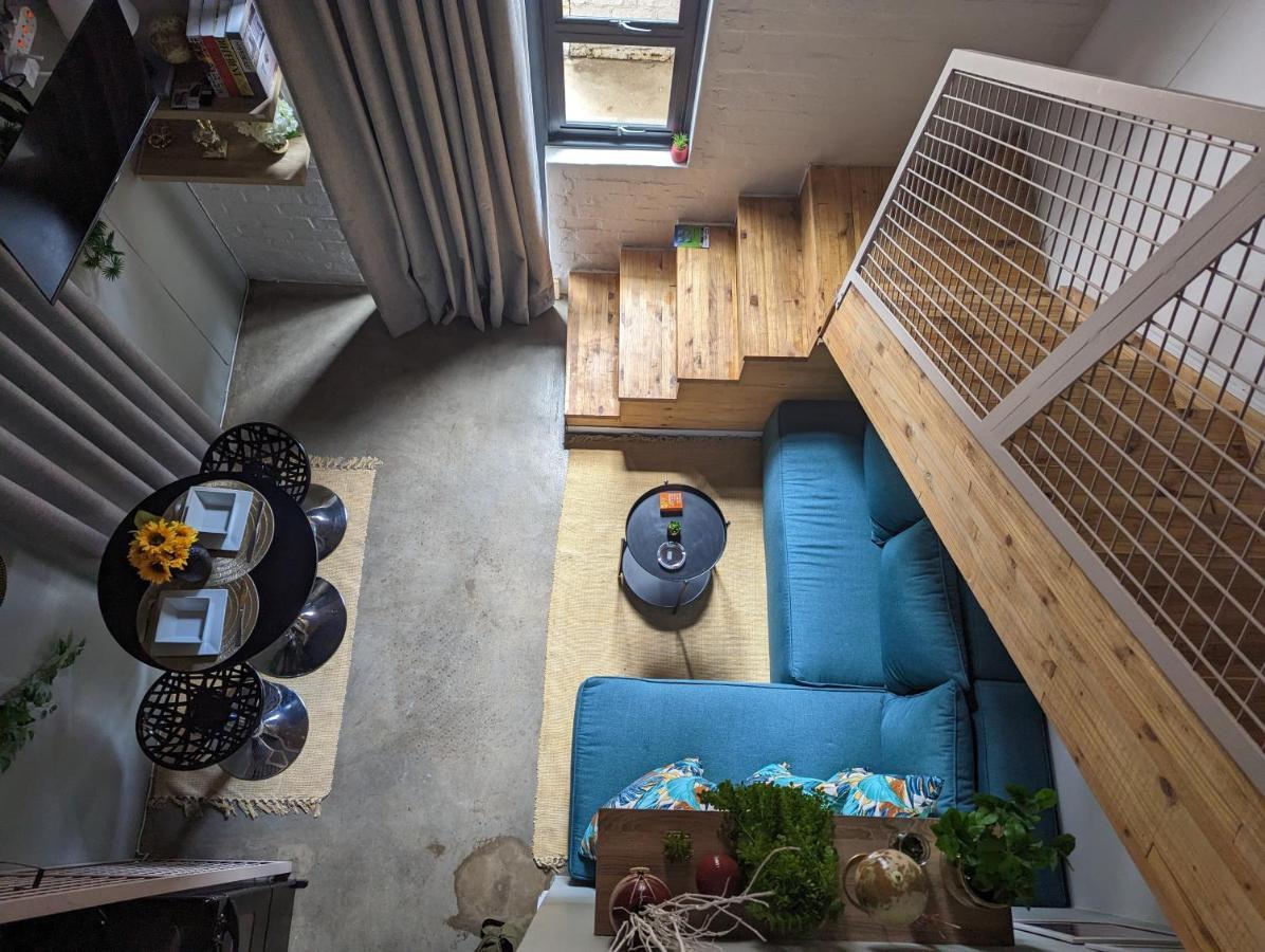 The Artful Cityscape Loft - Serenity In The * Johannesburg