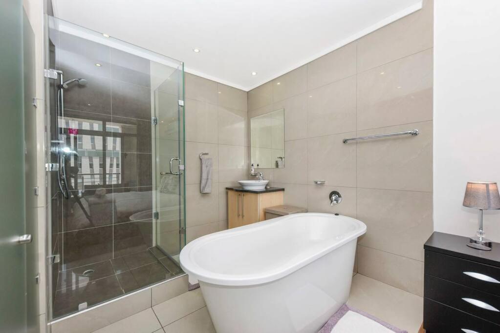 Hydro Park Penthouse Loft *