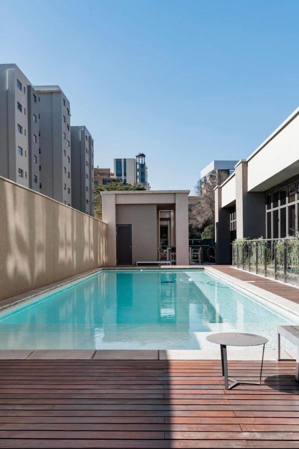 Sandton Skye Executive - With Inverter Apartamento *