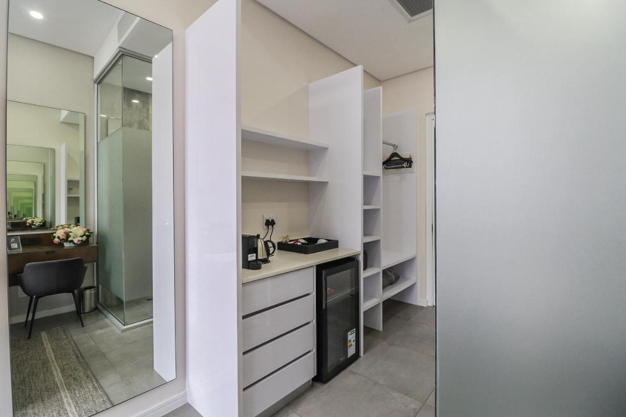 Apartment Reserved Illovo *