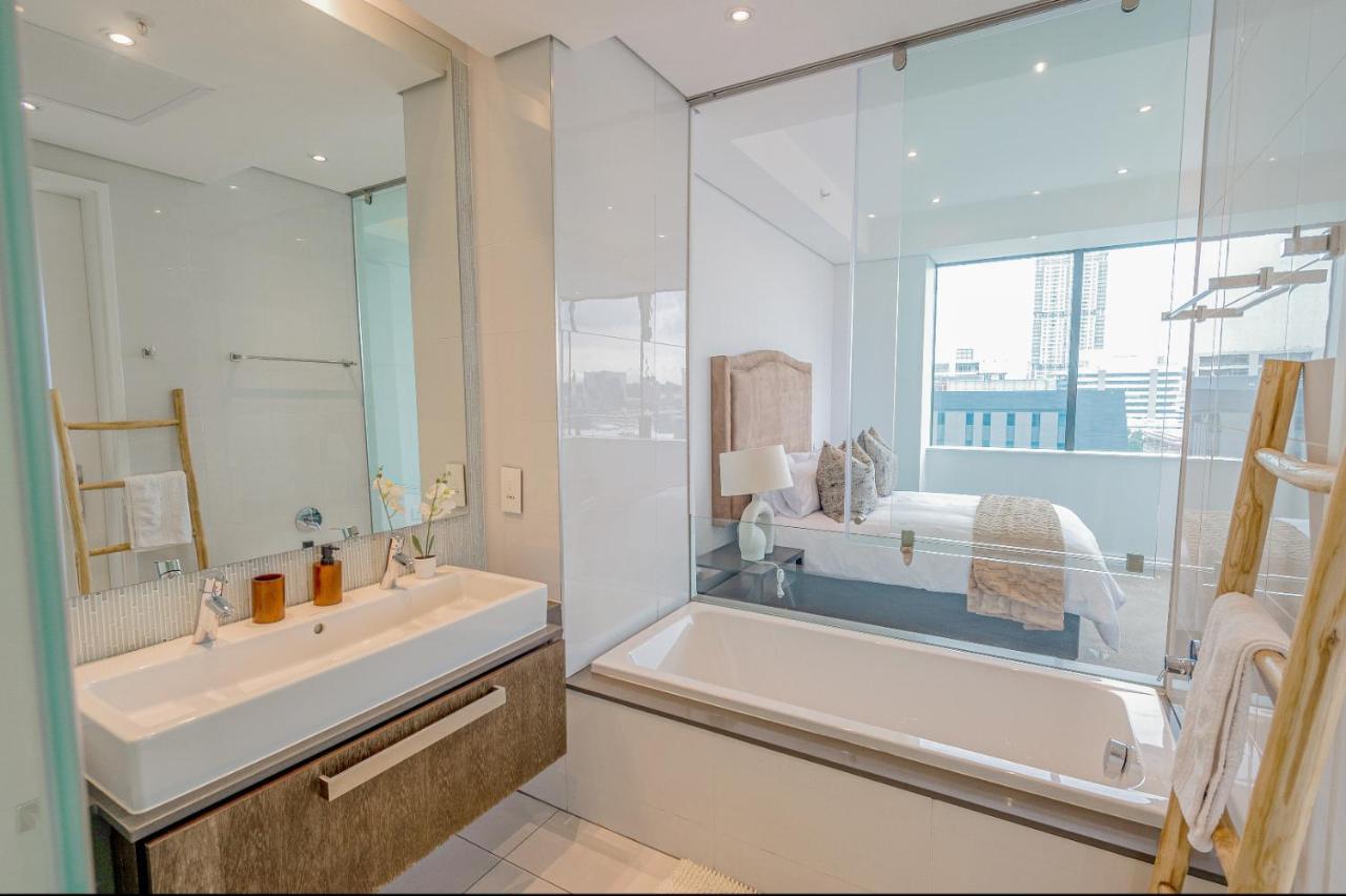 Apartamento Urban Oasis At Sandton Skye *