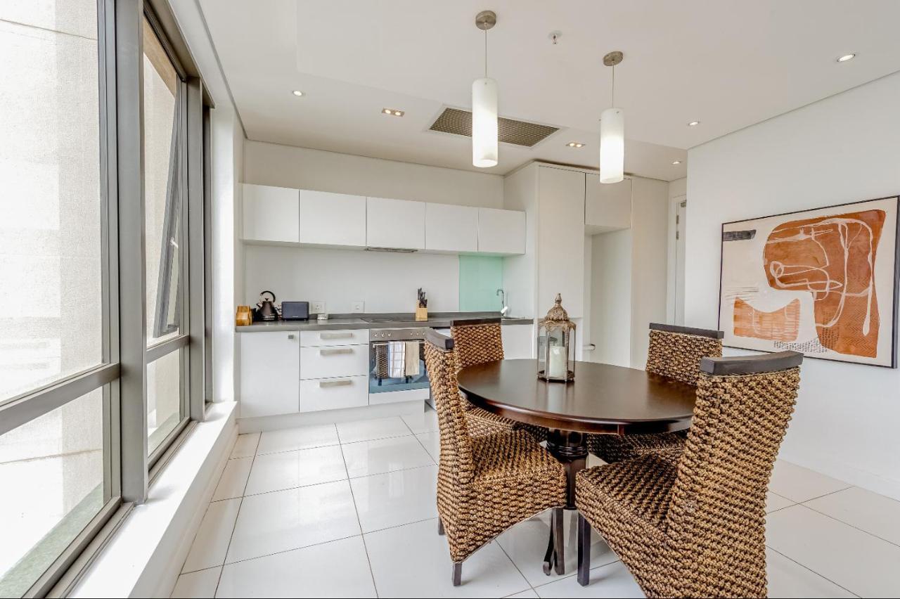 Apartamento Urban Oasis At Sandton Skye *