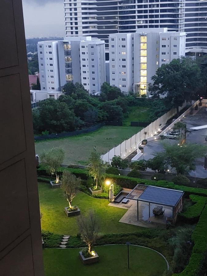 Westpoint Sandton Executive Apartment *