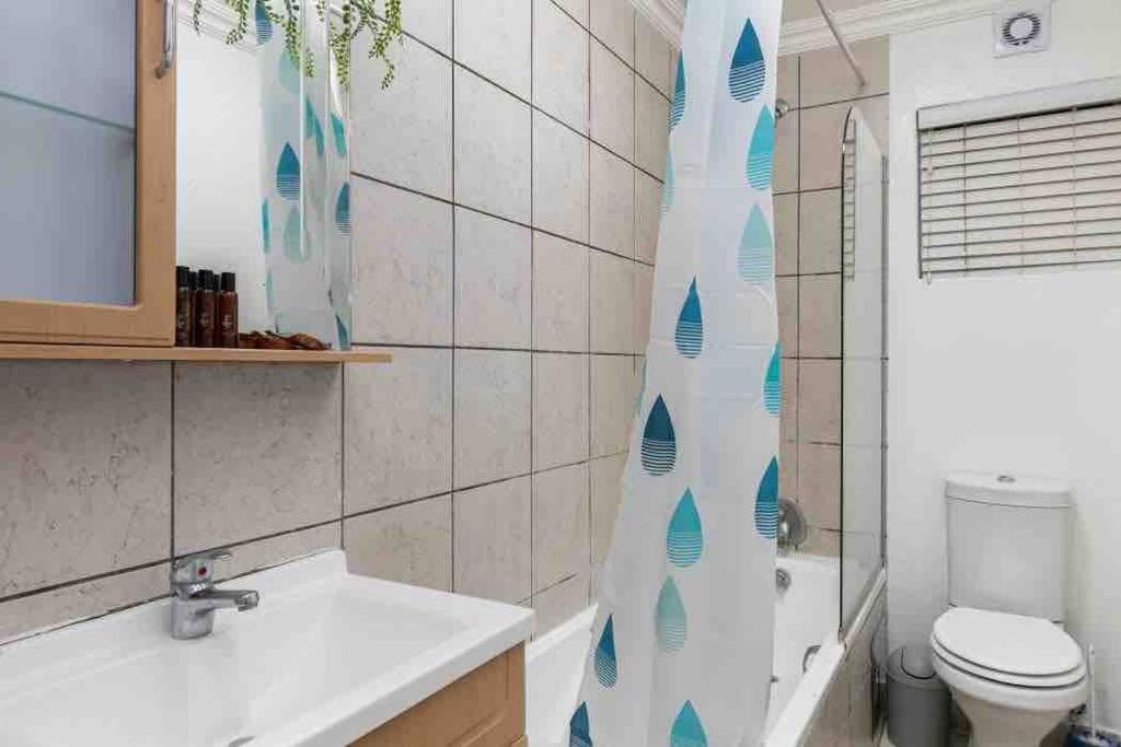 Rad Stays 28 Madison Palms * Johannesburg