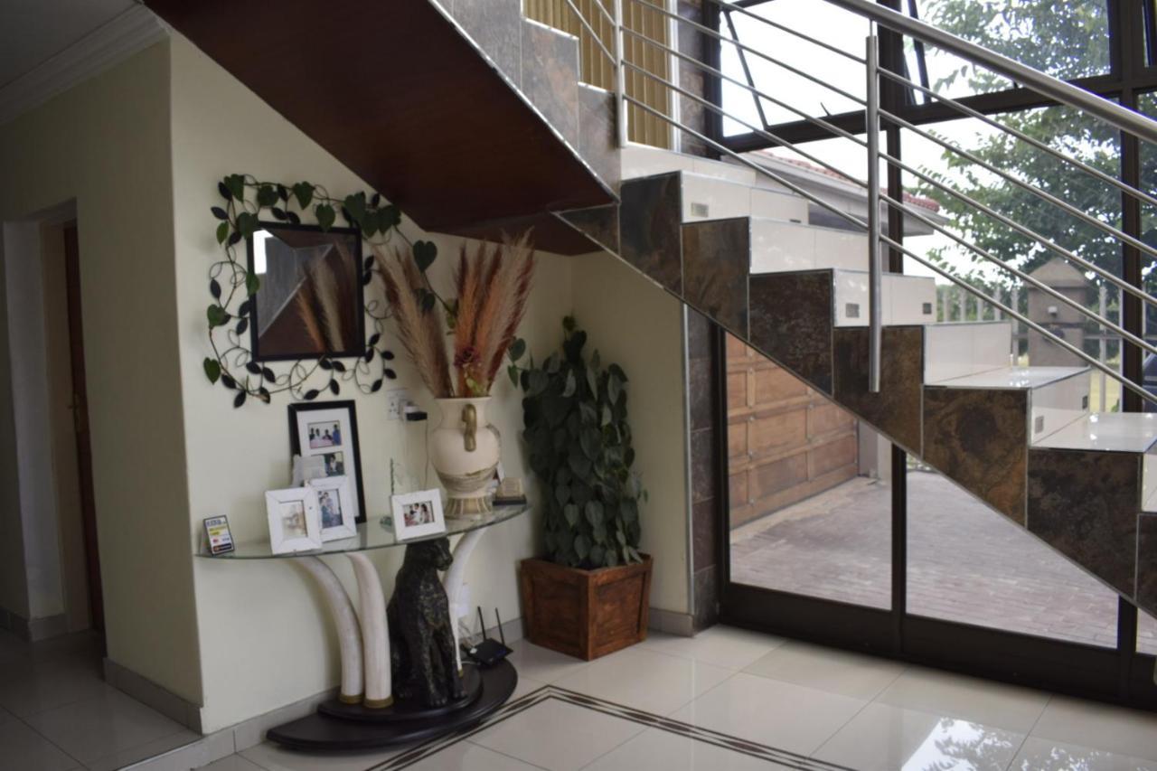 Lalela House Homestay Johannesburg