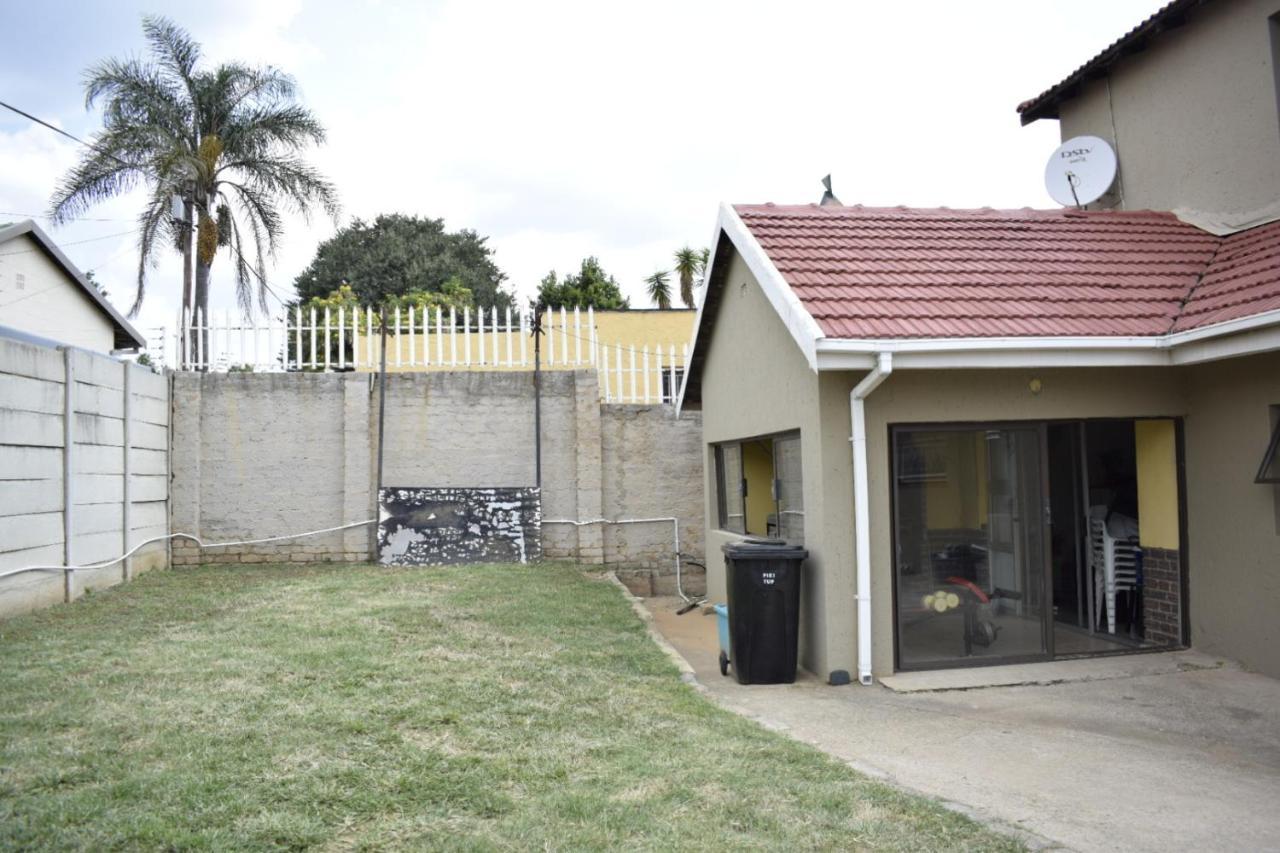 Lalela House Homestay