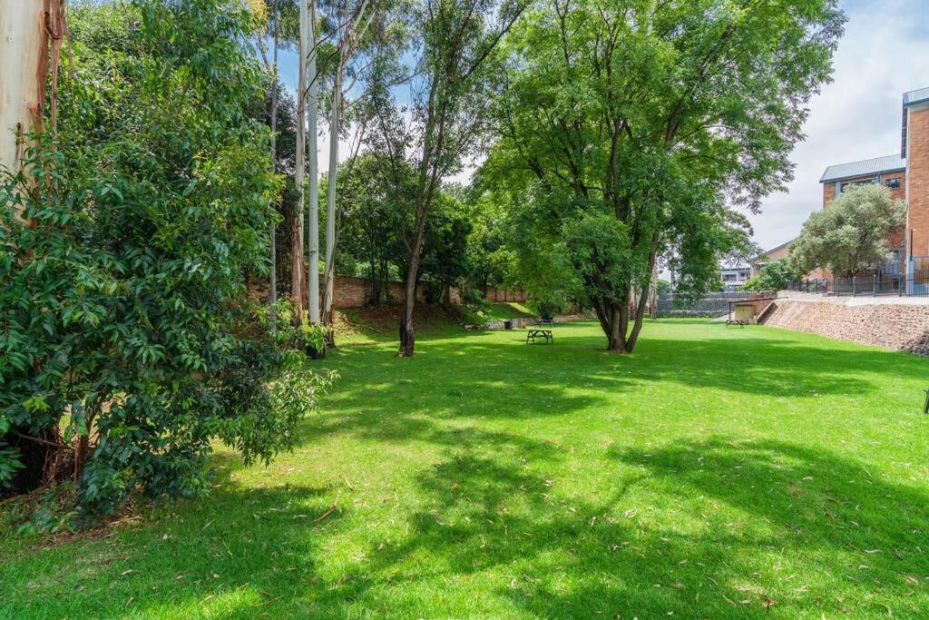 Apartment Modern 1 Bedroom In Braamfontein Werf Johannesburg
