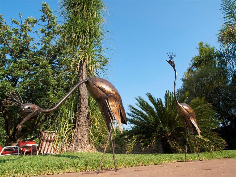 Guest house Claires Of Sandton Luxury 4*