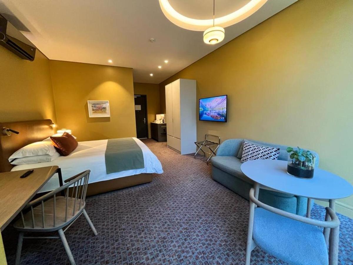 Rosebank 4*