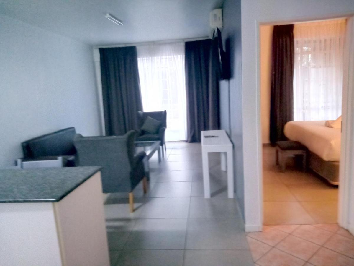 The Jack Rose Hotel, Rosebank, Gautrain Hotel