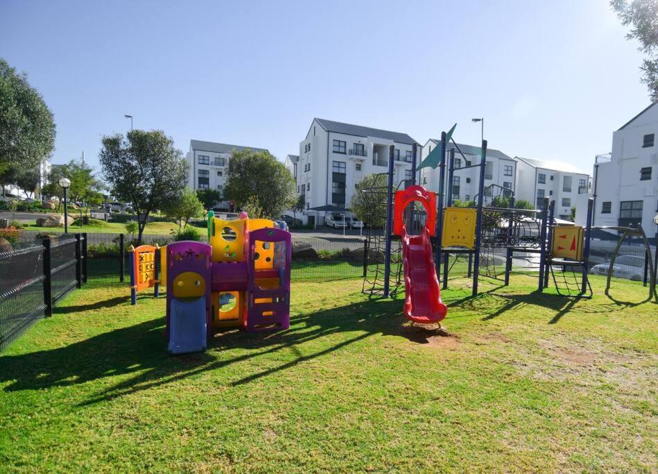 Secure And Comfortable , Fully Equipped Unit Apartamento *