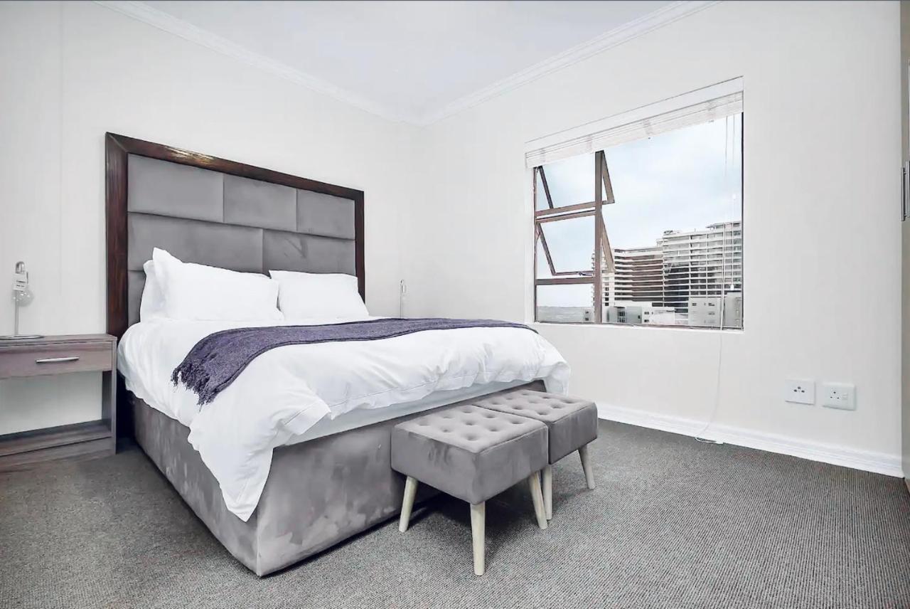 2 Bedroom 2 Bath Luxury - Sandton Cbd * Johannesburg