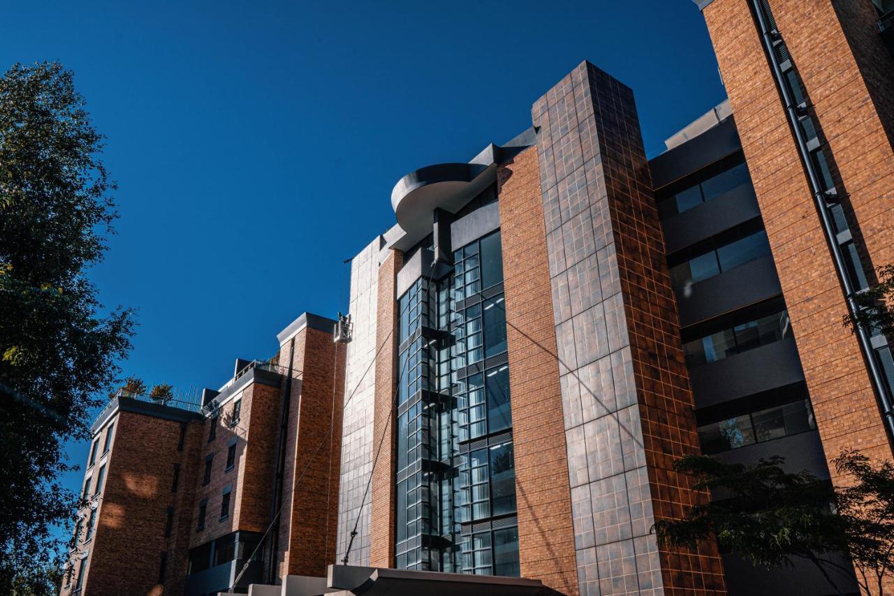 Zuri Residences At Degrees