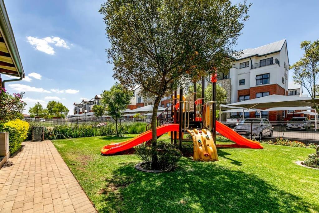 Apartment Away From Johannesburg