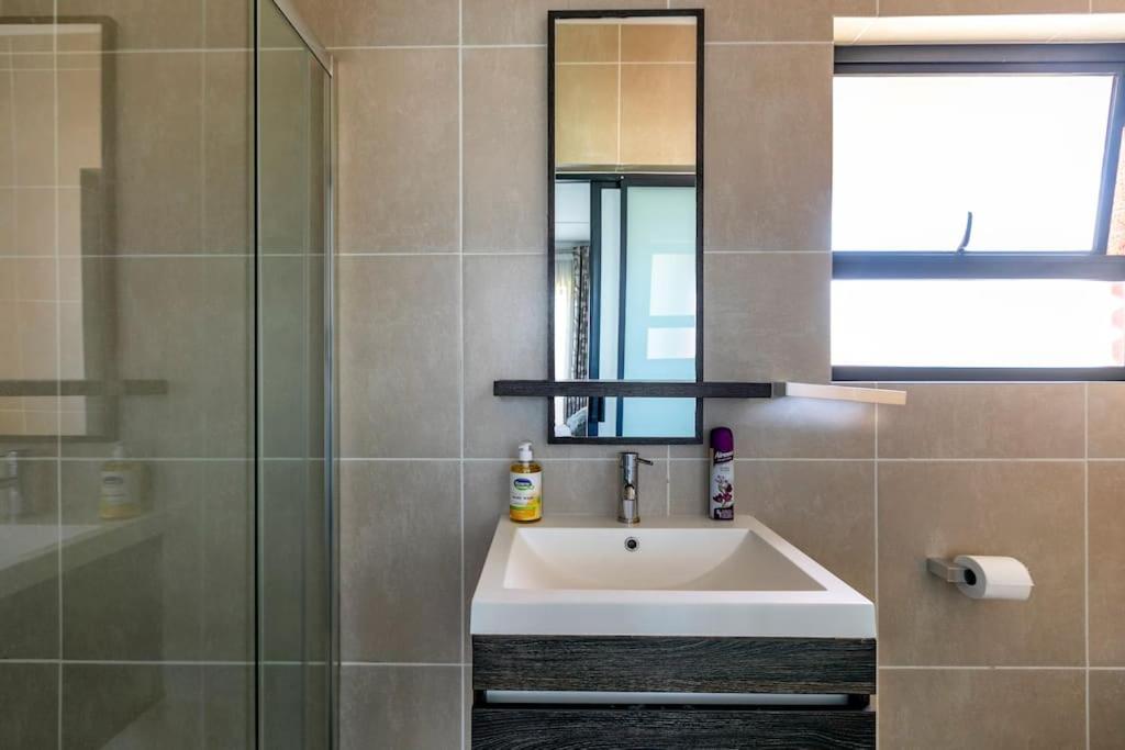 Apartment Away From Johannesburg