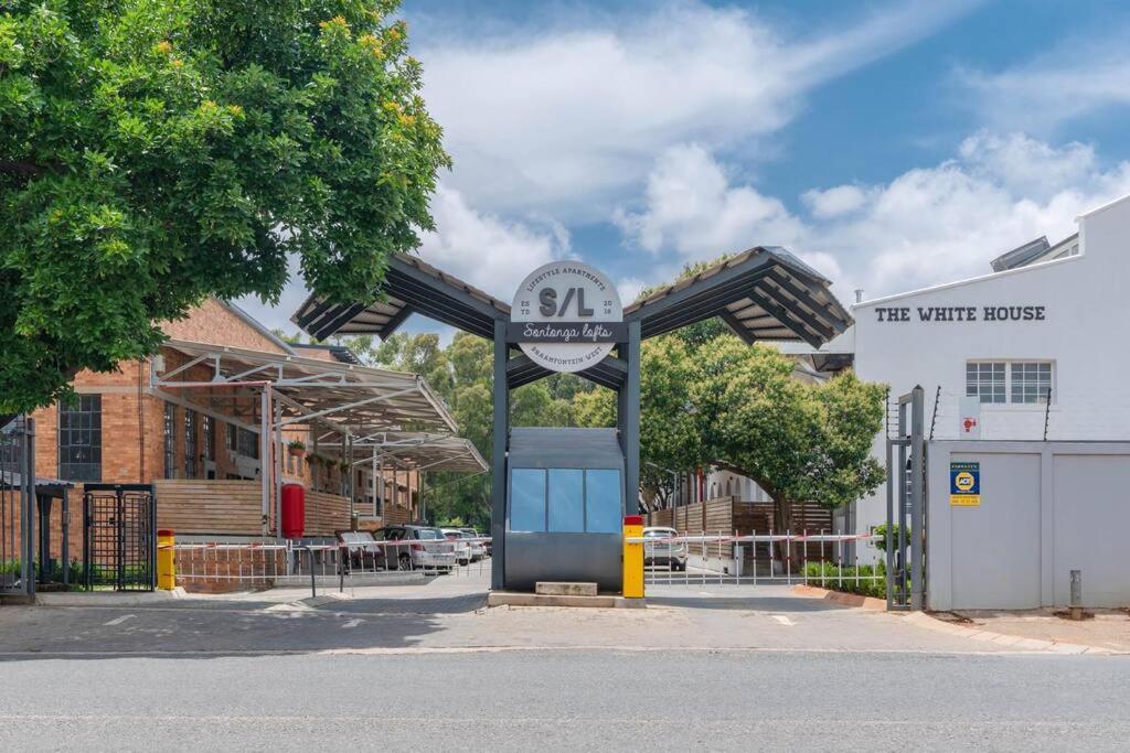 Apartment Modern 1 Bedroom In Braamfontein Werf *