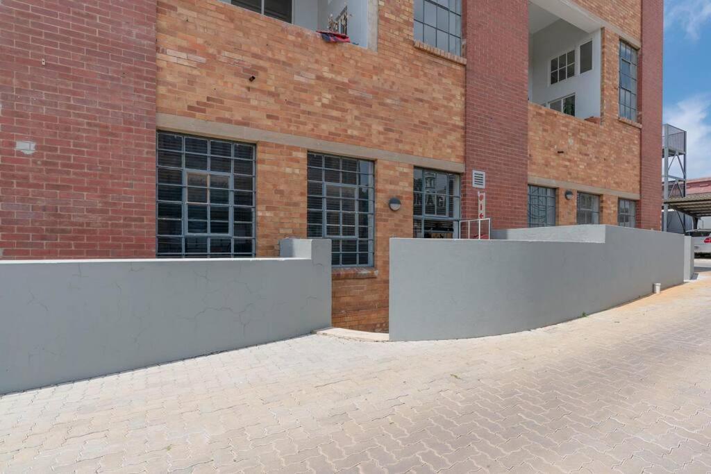 Modern 1 Bedroom In Braamfontein Werf *