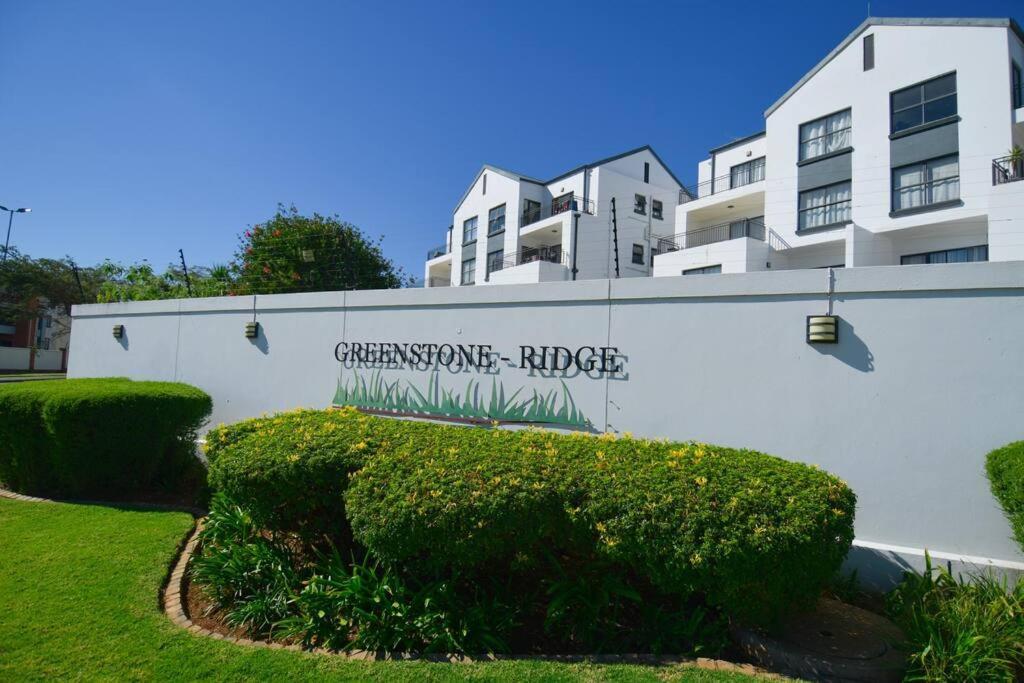 Secure And Comfortable , Fully Equipped Unit * Joanesburgo