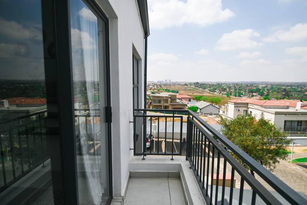 Secure And Comfortable , Fully Equipped Unit * Joanesburgo