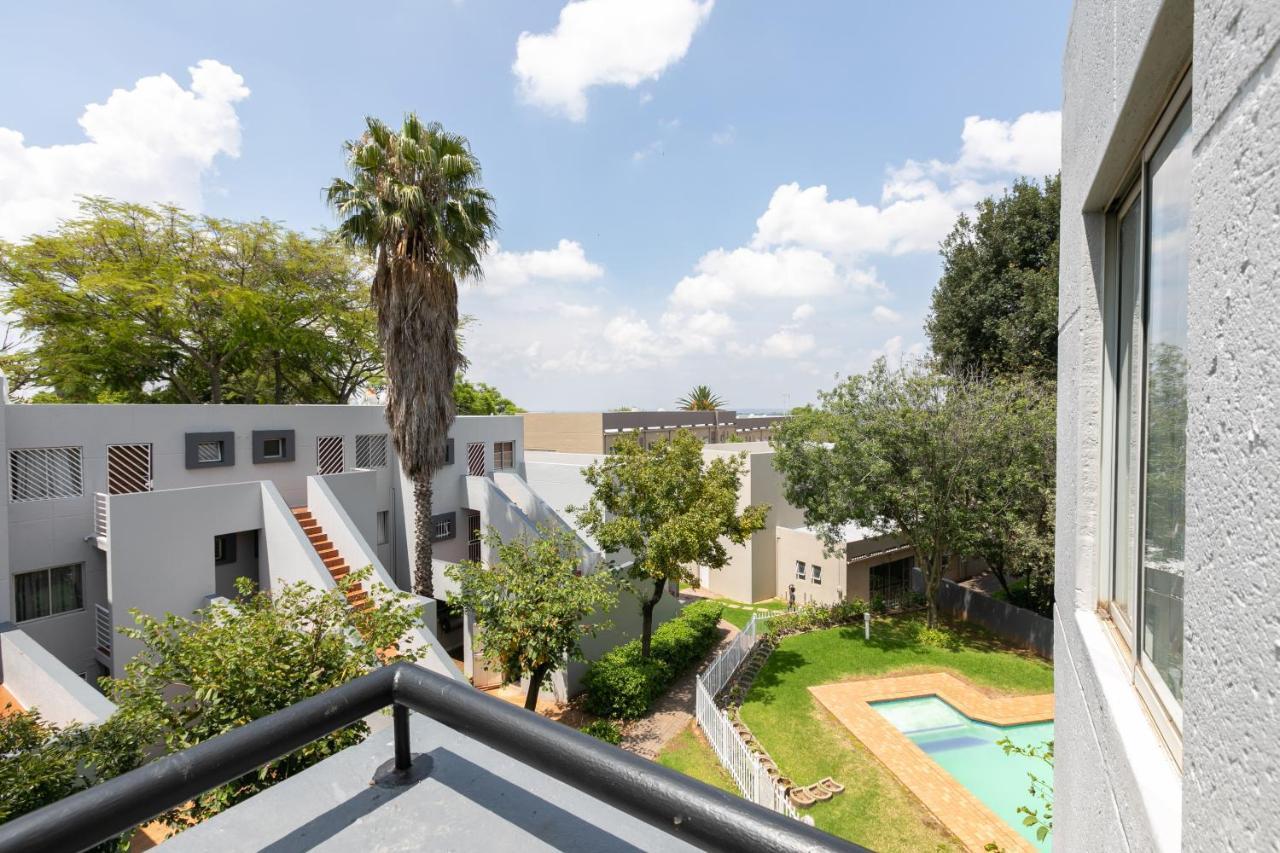 Radstays - 43 Madison Palms * Johannesburg