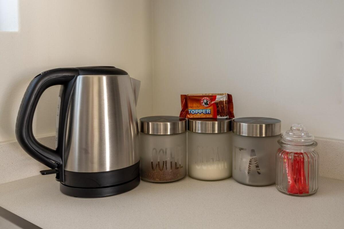 Garden Unit Inverter,nespresso,blender,netflix * Johannesburg