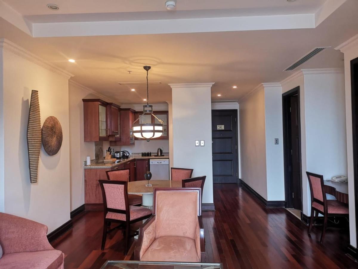 Apartment At Michelangelo Towers *