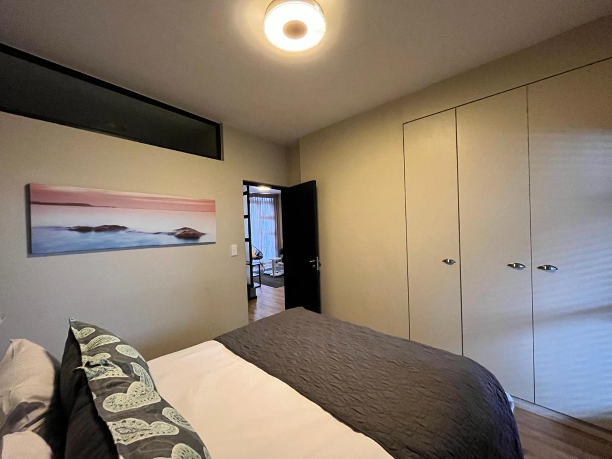 The Vantage Serviced Collection Apartment *
