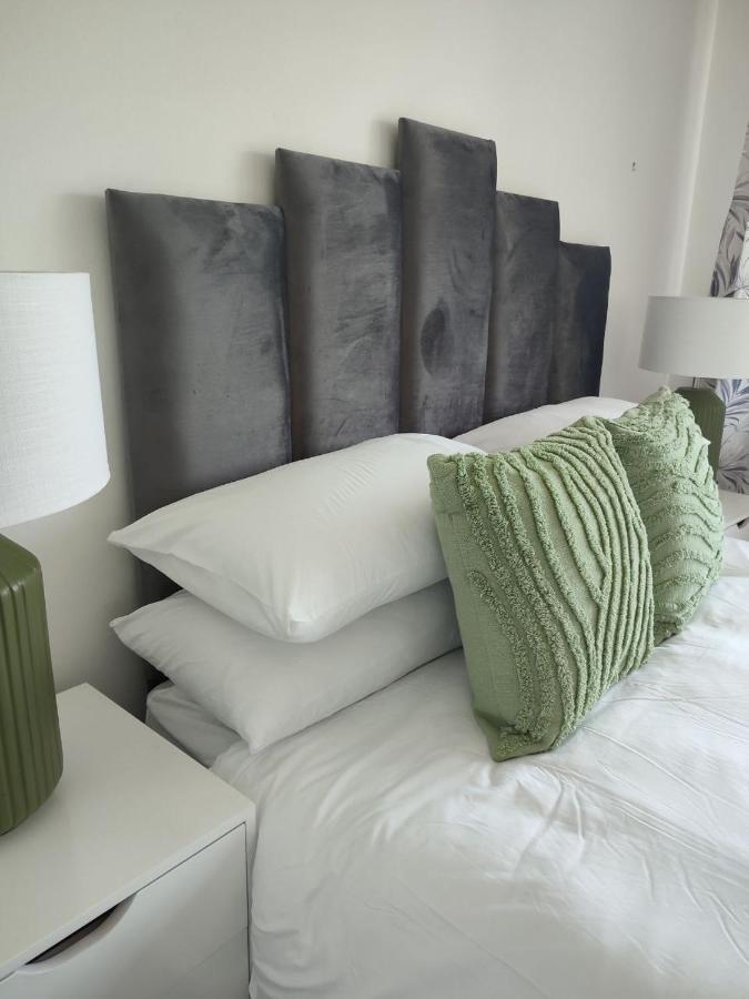 Luminous Landing In Linden Homestay